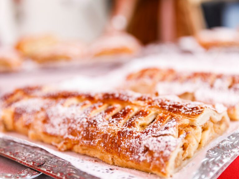 Apfelstrudel - Strudelfest Seefeld